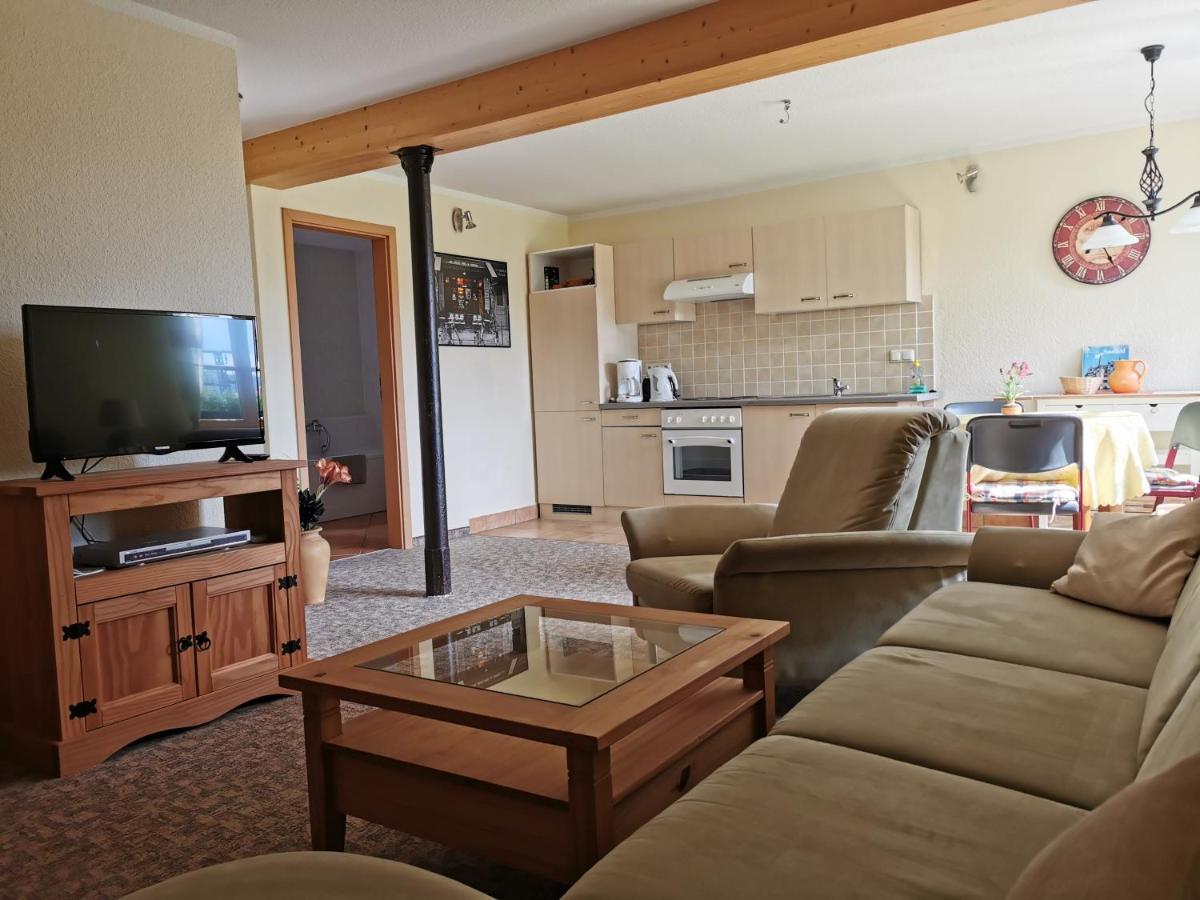 Ferienwohnung "Am Saalehaken" Gossitz Εξωτερικό φωτογραφία